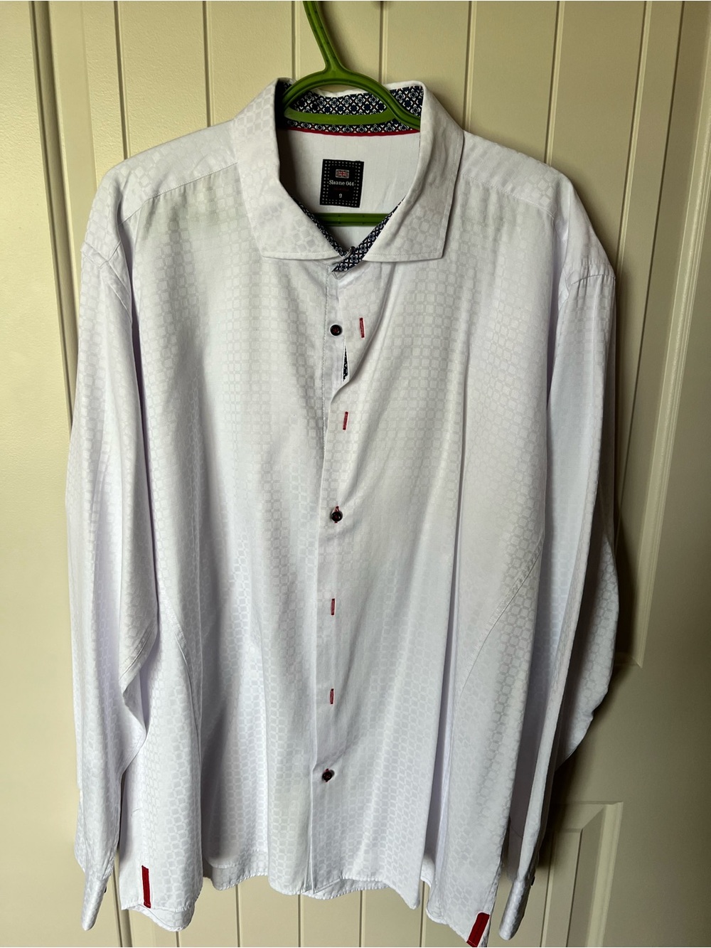 SLANE White Long-Sleeve Dress Shirt with Subtle Hex Texture